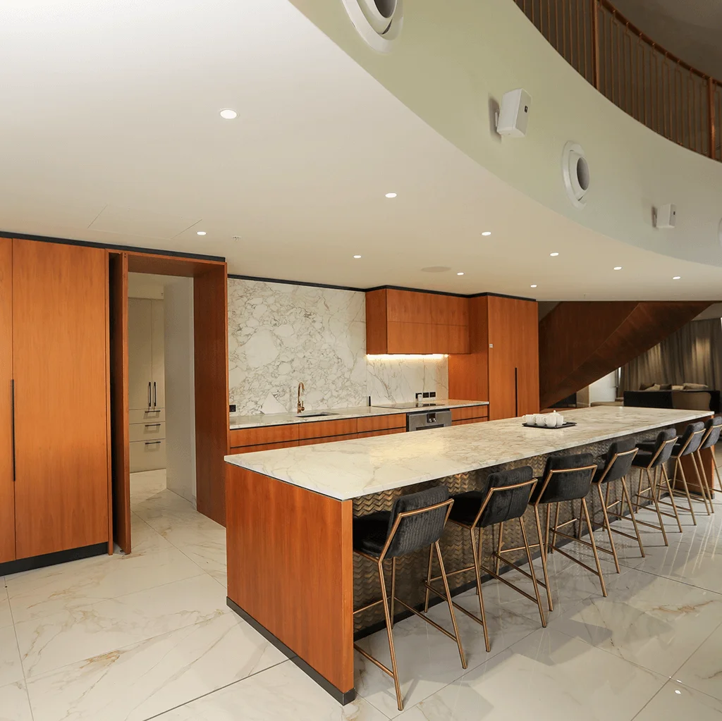 https://www.nambawansuperplaza.com.pg/wp-content/uploads/2023/07/The_Apex_Kitchen_2.webp